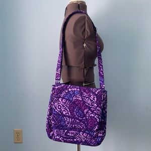 Vera Bradley Essential Mailbag Crossbody in Paisley Amethyst NWT in packaging